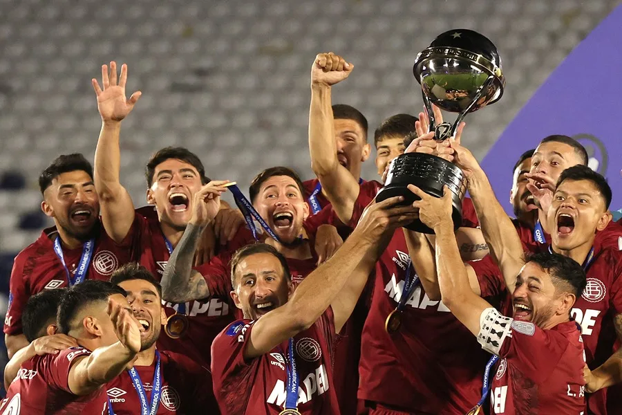 Fútbol | Lanús se queda con la Copa Sudamericana tras vencer por penaltis a Atlético Mineiro en Asunción